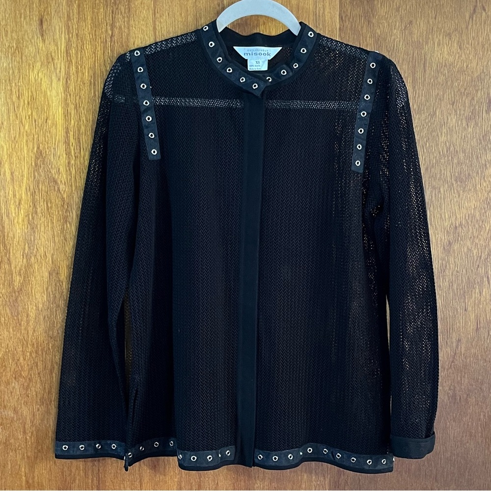 MISOOK Black Mesh Snap-Front Top Sz XS